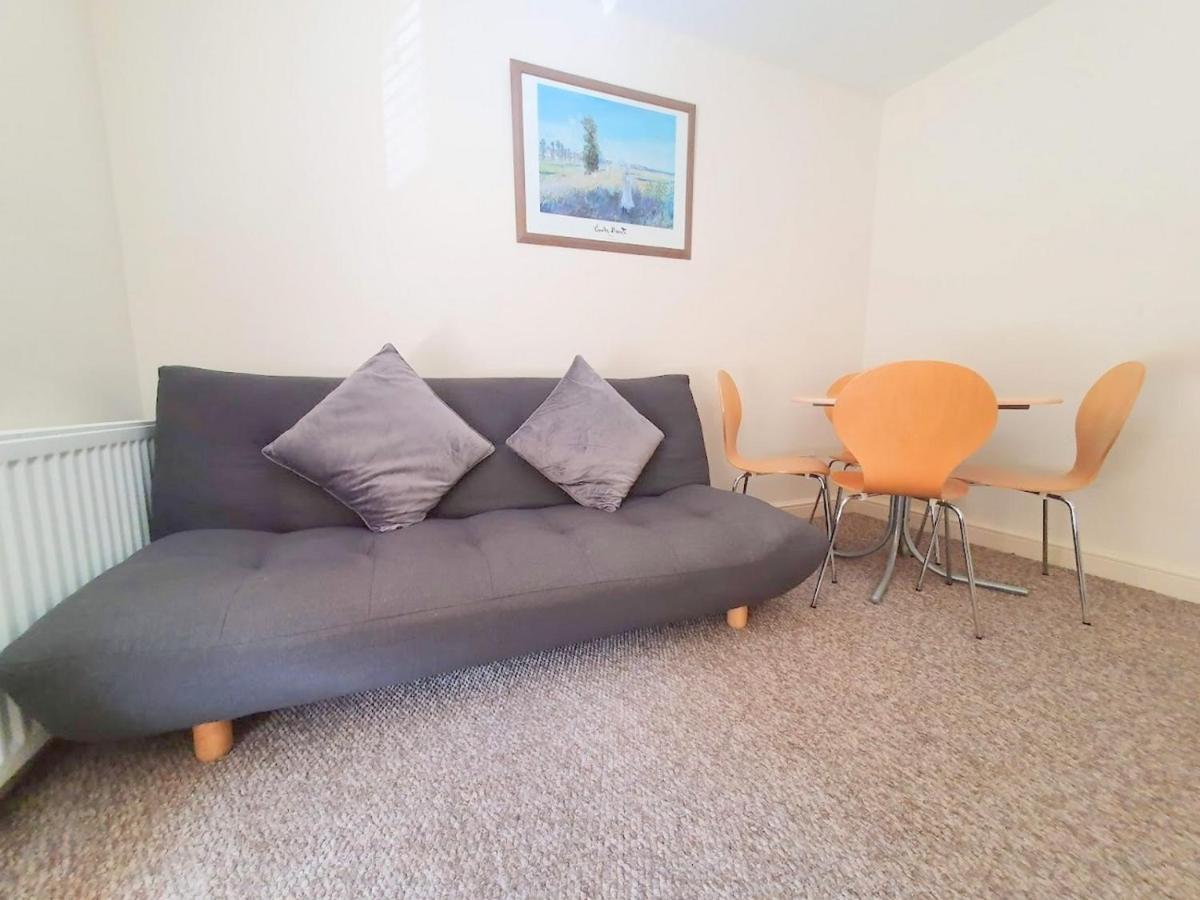 Bassett Flat With 2 Bedrooms And Superfast Wi-Fi Сіттінгборн Екстер'єр фото